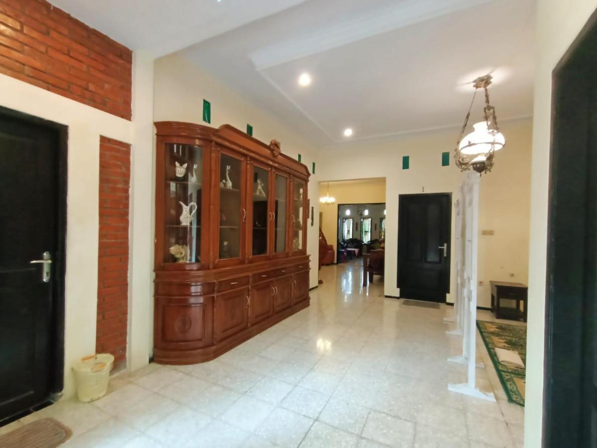 Rumah Kami Guest House Yogyakarta Exterior foto